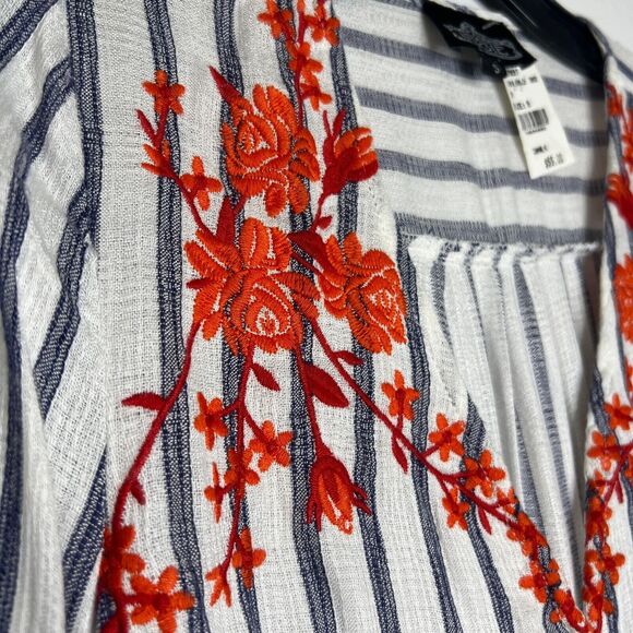 Angie Women's Striped Ivory Blue Embroidered Boho Top Long Sleeve Size S NWT - Picture 4 of 11